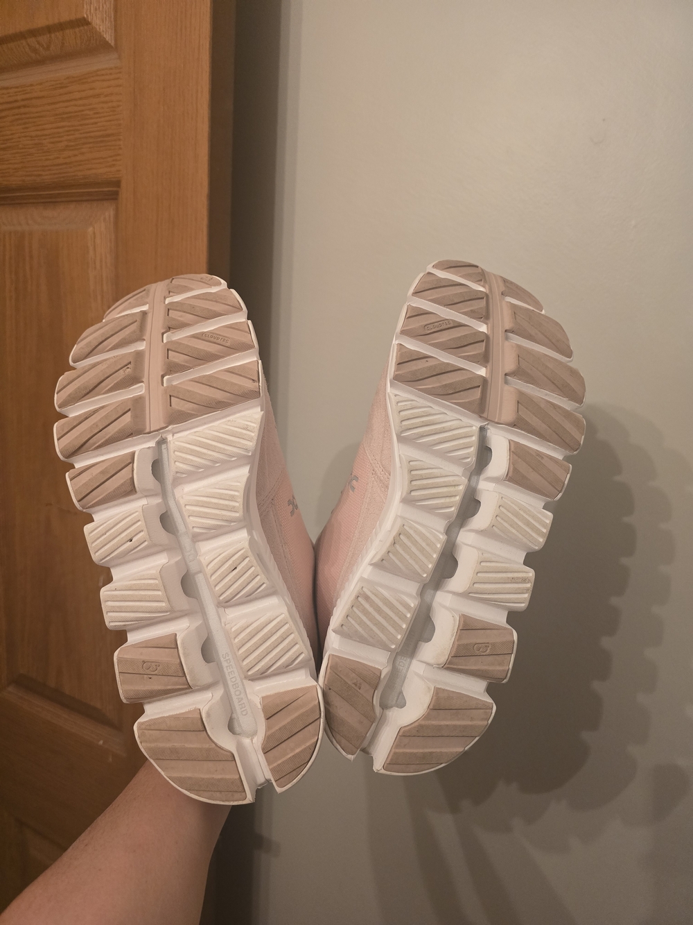 On Running Pale Pink Low-Top Sneakers - Picture 3 of 4